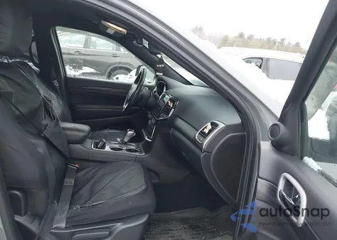 2021 Jeep Grand Cherokee Laredo X 4X4 from USA, damaged, VIN 1C4RJFAG5MC743406